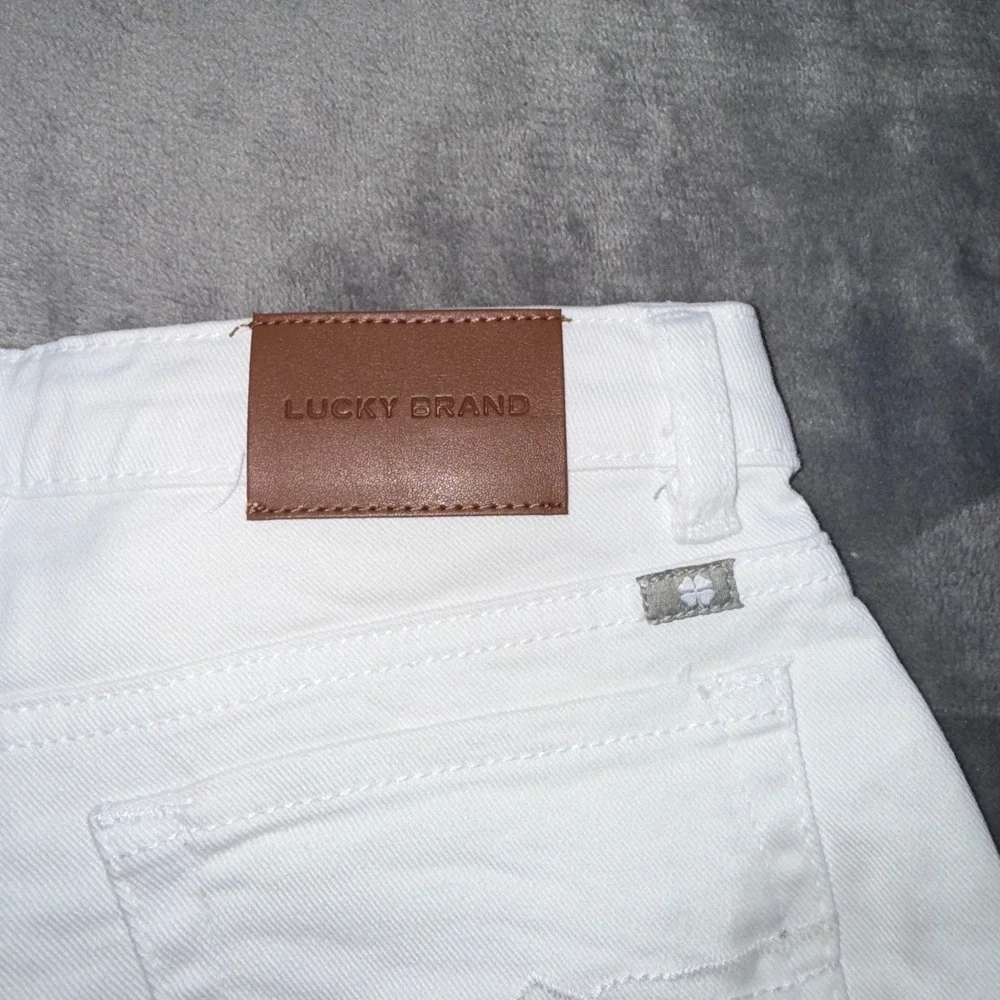 Lucky Brand‎ Riley Short Kids Girls 16 White Denim Slim Fit Stretch Frayed Hem